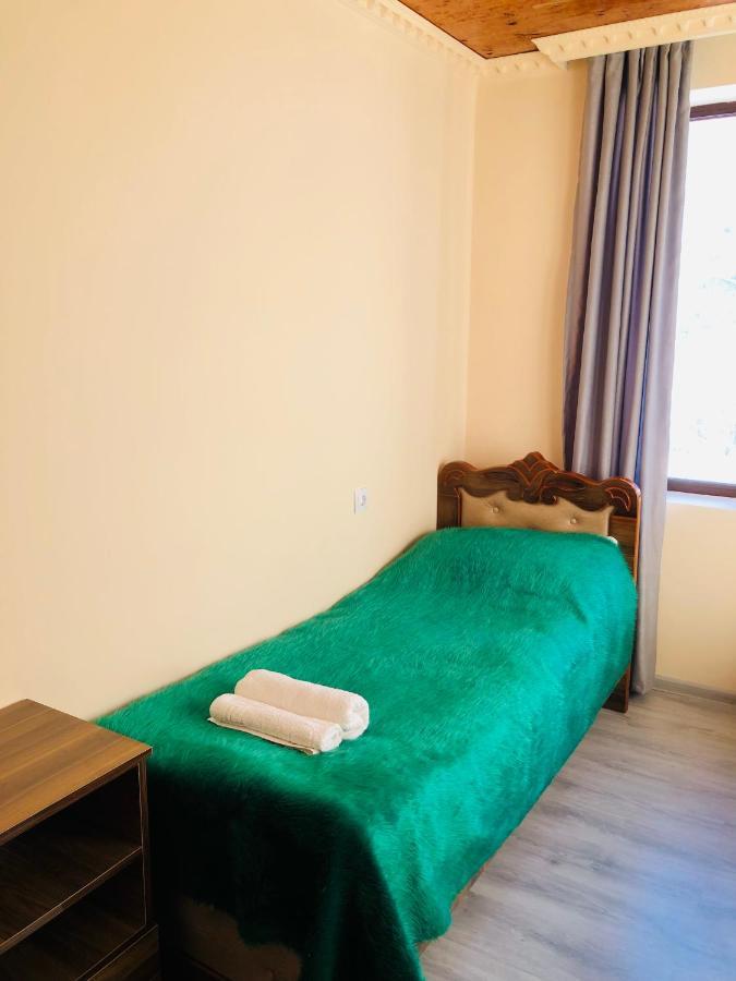 River Side Svaneti Местія Екстер'єр фото