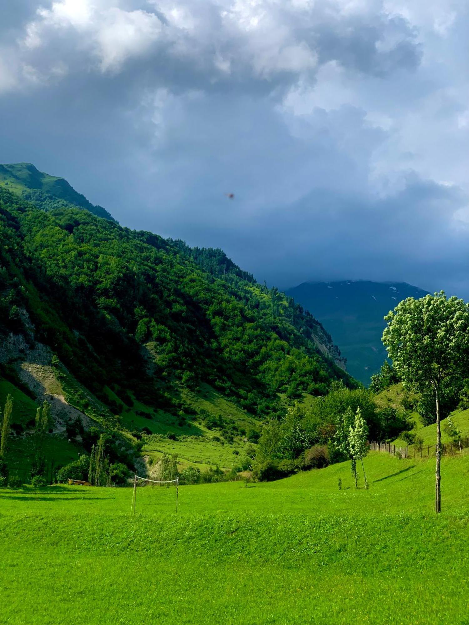 River Side Svaneti Местія Екстер'єр фото