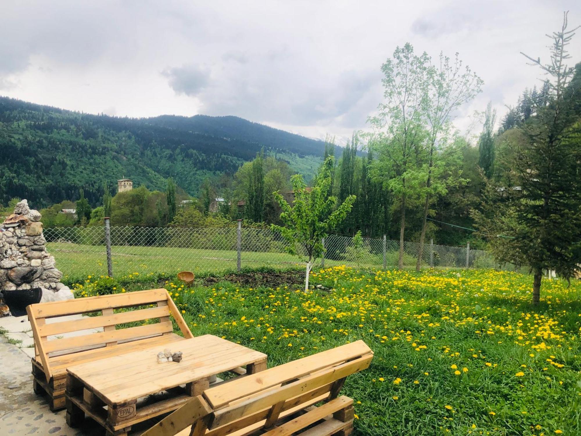 River Side Svaneti Местія Екстер'єр фото